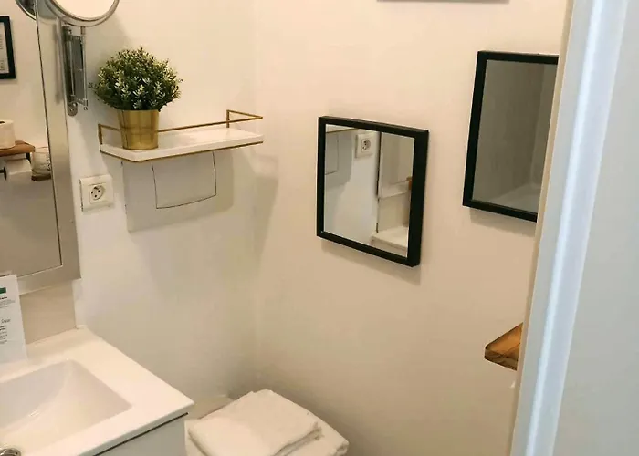 Les Copains D'amour Hotel 2*